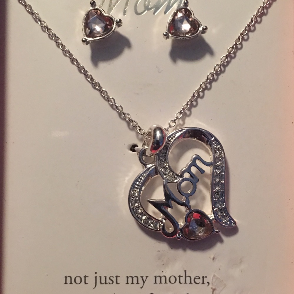 Mom necklace with earrings